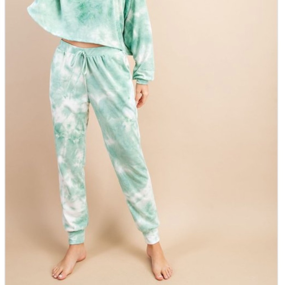 🧚🏻GORGEOUS! MINT TIE DYE JOGGERS - Picture 5 of 6